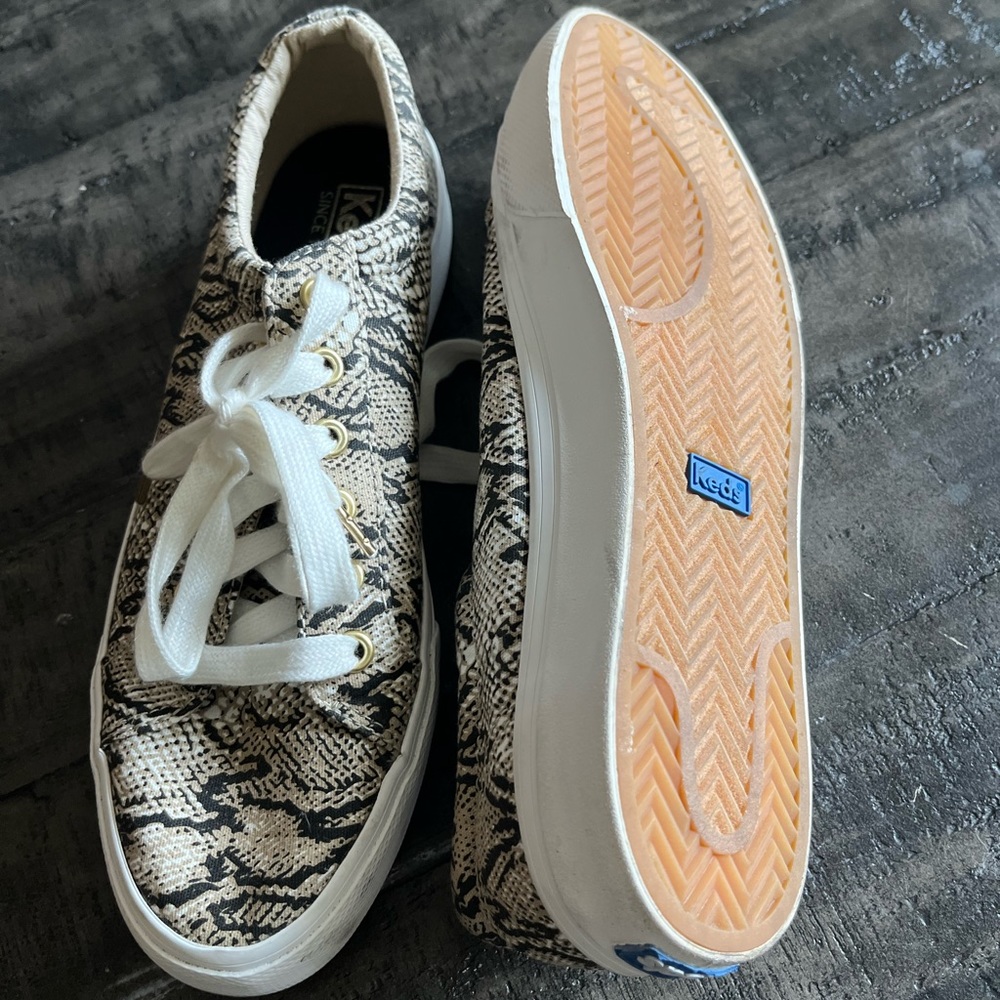 Women’s Kees; size 8.5